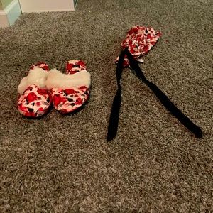 Victoria’s Secret slippers medium 7-8
